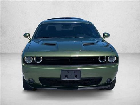 Used 2018 Dodge Challenger R/T Plus RWD image 2