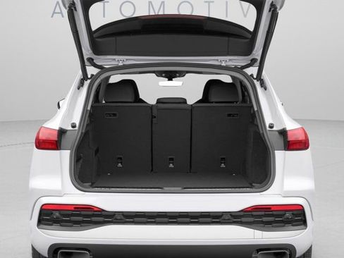 Used 2025 Audi Q5 Premium w/ Premium Plus AWD/4WD image 14