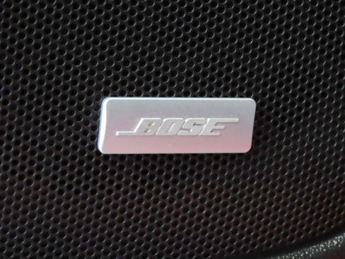 Certified 2023 GMC Acadia SLT image 11