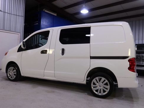 Used 2021 Nissan NV200 SV w/ Sliding Door Glass Package image 2