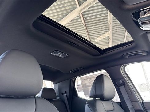 New 2025 Hyundai Santa Cruz SEL image 16