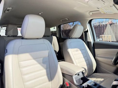 Used 2019 Ford Escape Titanium w/ U9j03 - Titanium Tow Package AWD/4WD image 32