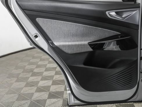 Used 2023 Volkswagen ID.4 Pro image 40