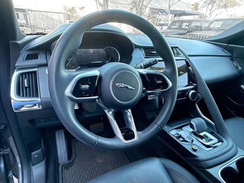 Used 2023 Jaguar E-PACE SE image 12
