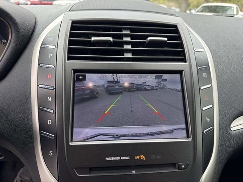 Certified 2019 Lincoln MKC Reserve w/ MKC Technology Package image 24