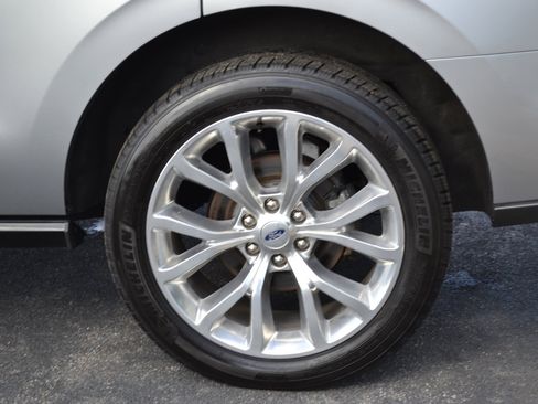 Used 2020 Ford Expedition Limited w/ Equipment Group 303A image 62