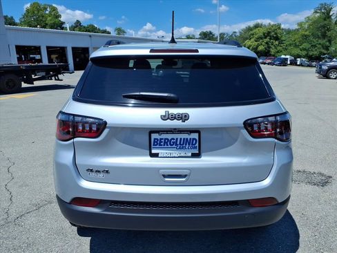 New 2026 Jeep Compass Latitude AWD/4WD image 5