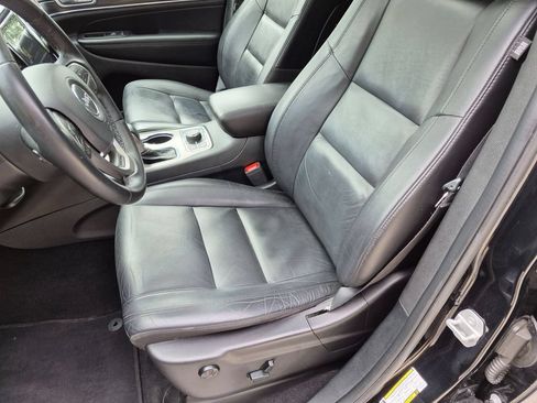 Certified 2019 Jeep Grand Cherokee Limited AWD/4WD image 25
