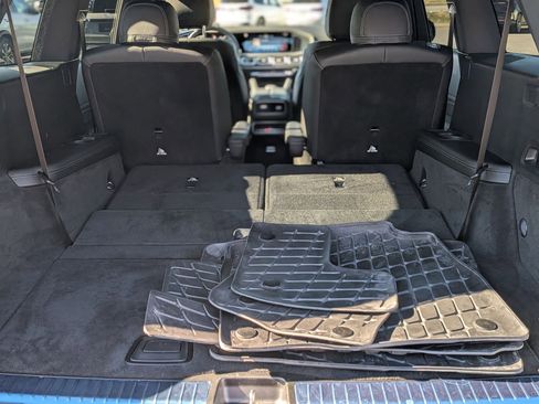 Used 2025 Mercedes-Benz GLS 450 4MATIC image 32