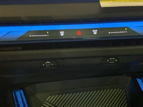 Used 2026 BMW X3 xDrive30 w/ Premium Package image 22