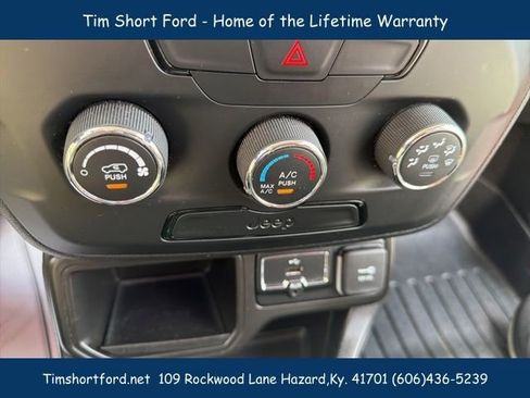 Used 2020 Jeep Renegade Sport image 12