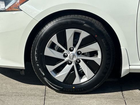 Used 2021 Nissan Altima 2.5 S image 25