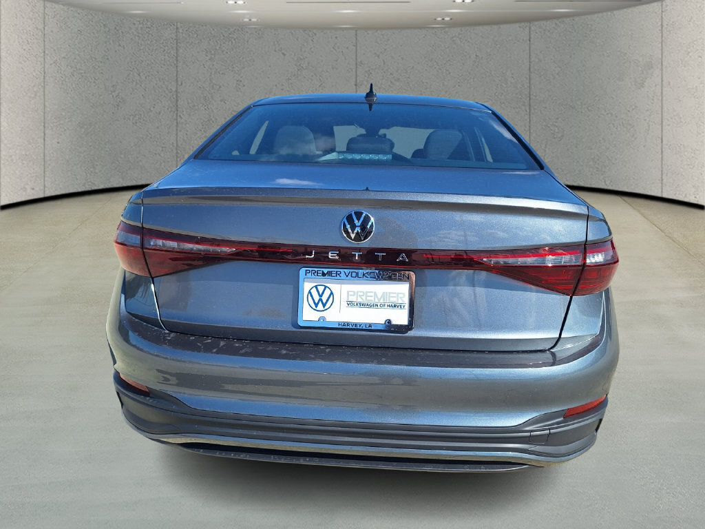 Used 2026 Volkswagen Jetta Sport FWD image 4