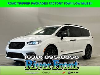 Used 2024 Chrysler Pacifica Touring-L w/ Road Tripper Package FWD video 1