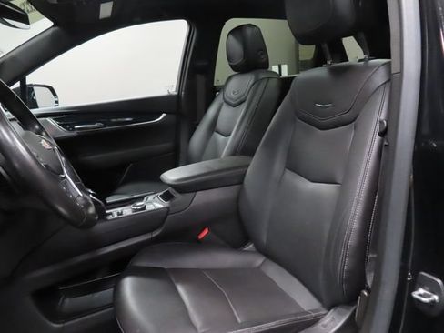 Certified 2023 Cadillac XT5 Premium Luxury AWD/4WD image 18