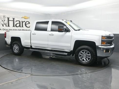 Used 2018 Chevrolet Silverado 3500 LT w/ LT Convenience Package image 6