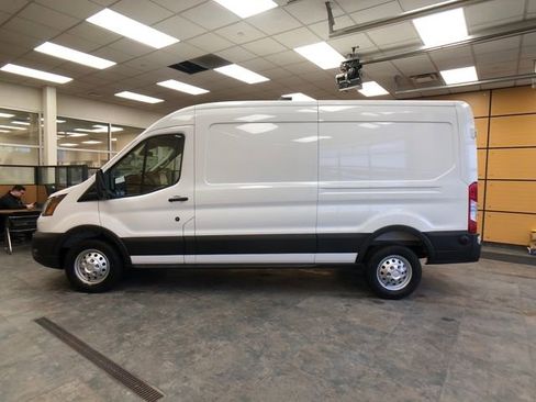 New 2026 Ford Transit 250 148 Medium Roof w/ Load Area Protection Package image 4