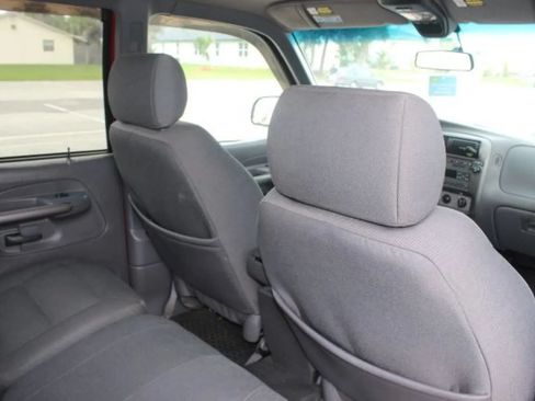 Used 2001 Ford Explorer Sport Trac 4x4 image 25