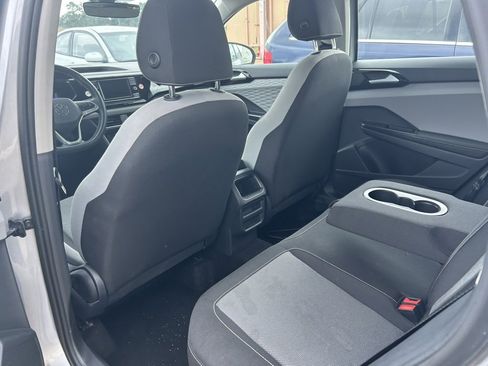 Used 2024 Volkswagen Taos S image 7