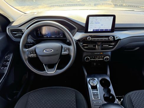 Used 2025 Ford Escape Active image 14