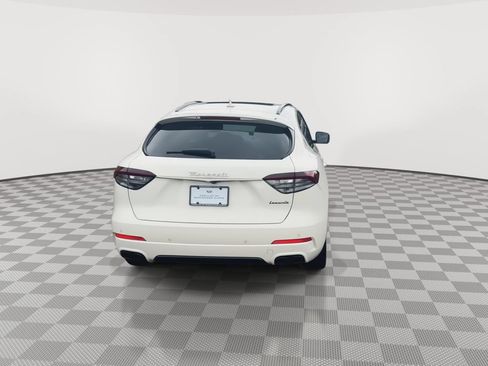 Used 2022 Maserati Levante GT AWD/4WD image 7