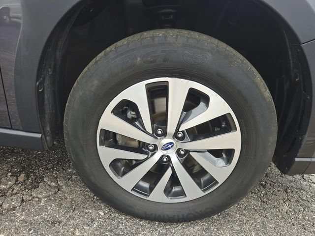 Used 2024 Subaru Outback Premium AWD/4WD image 13