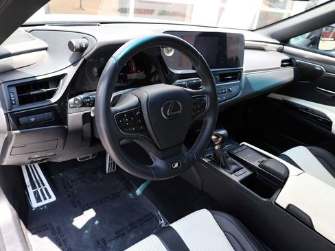 Used 2022 Lexus ES 350 F Sport FWD image 3
