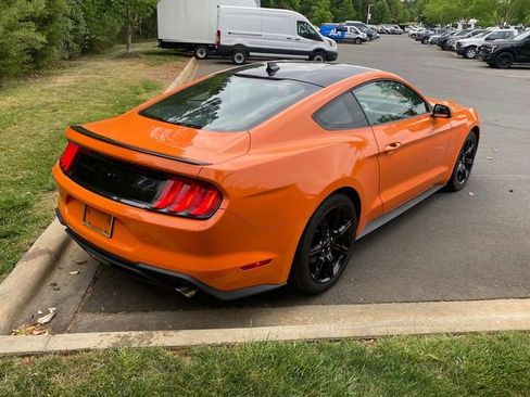Used 2020 Ford Mustang Coupe w/ Equipment Group 101A RWD image 31