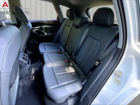 Used 2025 Audi Q5 Premium w/ Convenience Package AWD/4WD image 22