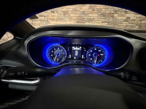 Used 2018 Chrysler Pacifica Touring Plus w/ S Appearance Package FWD image 18