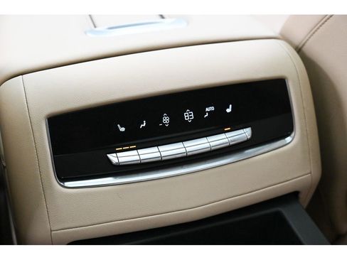 Used 2022 Cadillac Escalade Premium Luxury w/ LPO, Illumination Package image 30