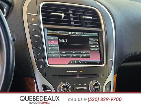 Used 2016 Lincoln MKX Reserve FWD image 17