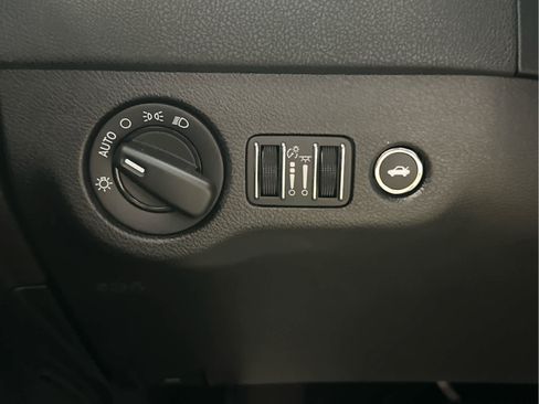 Used 2023 Dodge Charger GT image 41