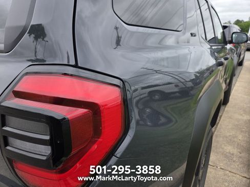 Used 2025 Toyota 4Runner SR5 AWD/4WD image 11