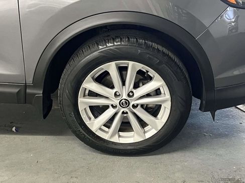 Used 2019 Nissan Rogue Sport SV w/ All-Weather Package image 9