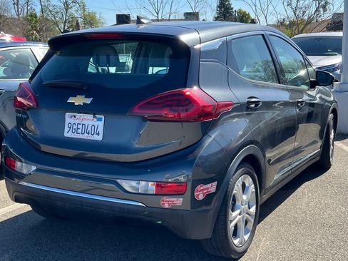 Used 2019 Chevrolet Bolt LT image 2