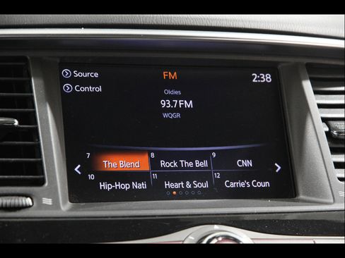 Used 2019 Nissan Armada Platinum w/ Captain's Chairs Package image 11