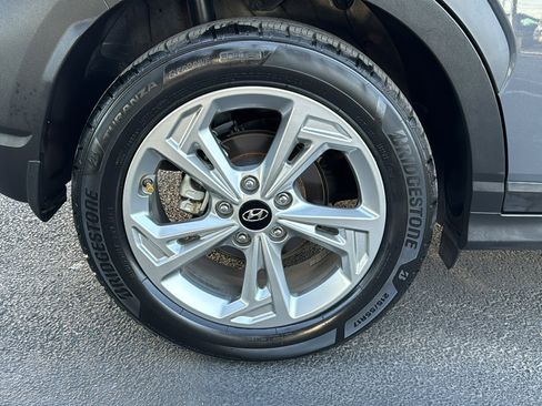 Used 2023 Hyundai Kona SEL image 10