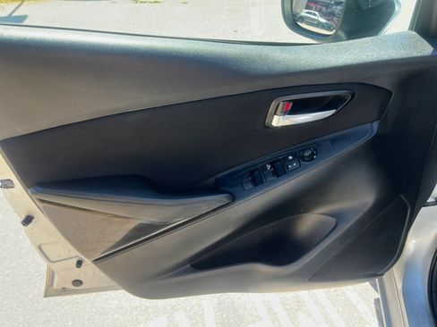 Used 2018 Toyota Yaris iA FWD image 23