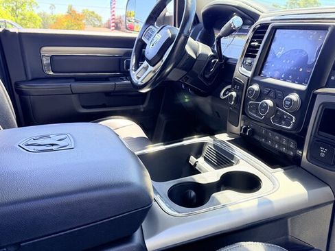 Used 2018 RAM 2500 Laramie w/ Sport Appearance Group AWD/4WD image 9