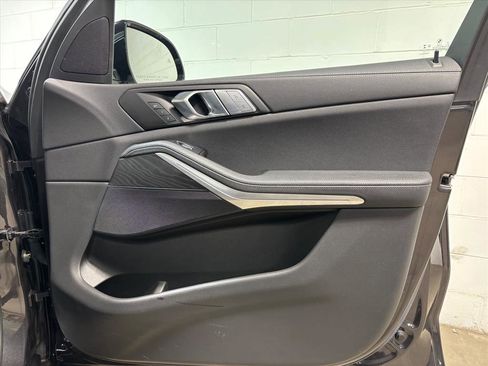 Used 2022 BMW X7 xDrive40i image 34