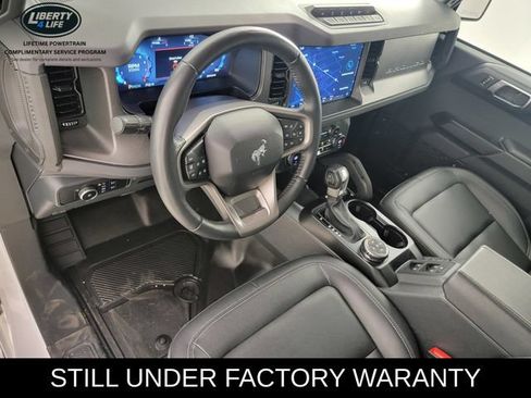 Used 2025 Ford Bronco Badlands AWD/4WD image 12