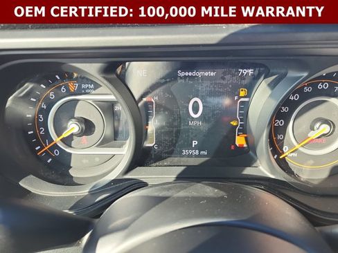Certified 2024 Jeep Gladiator Mojave w/ Convenience Group AWD/4WD image 30