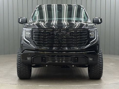 Used 2025 GMC Sierra 1500 Denali w/ Denali Reserve Package image 8