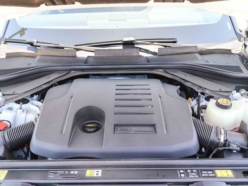 Used 2025 Land Rover Range Rover SE AWD/4WD image 27