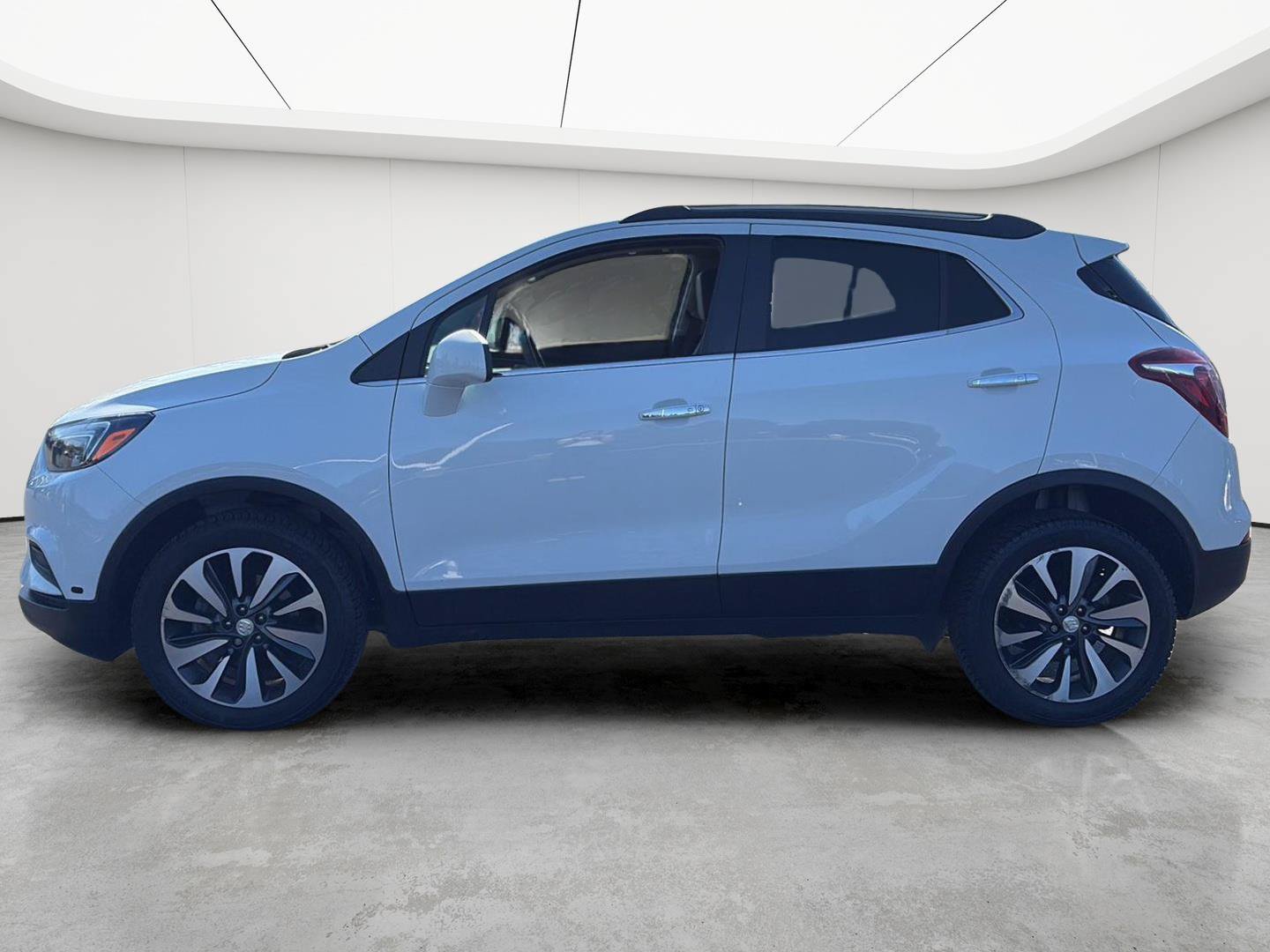 Used 2021 Buick Encore Preferred AWD/4WD image 25