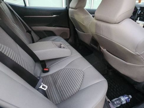 Used 2021 Toyota Camry SE w/ Cold Weather Package AWD/4WD image 9
