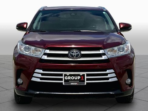 Used 2017 Toyota Highlander XLE FWD image 4