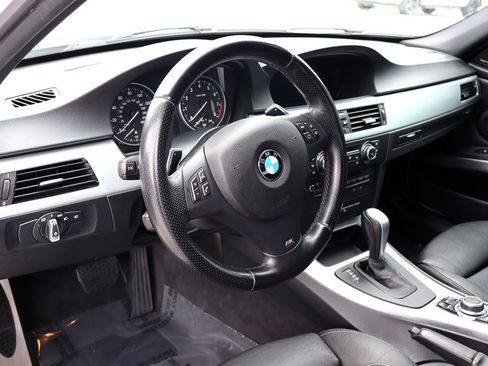 Used 2011 BMW 335i xDrive Sedan AWD/4WD image 15