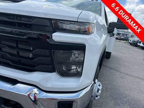 New 2026 Chevrolet Silverado 3500 W/T w/ WT Convenience Package AWD/4WD image 9